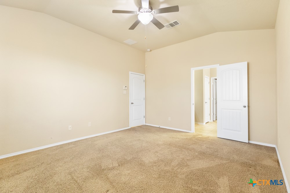 129 Enchanted View Property Photo 15