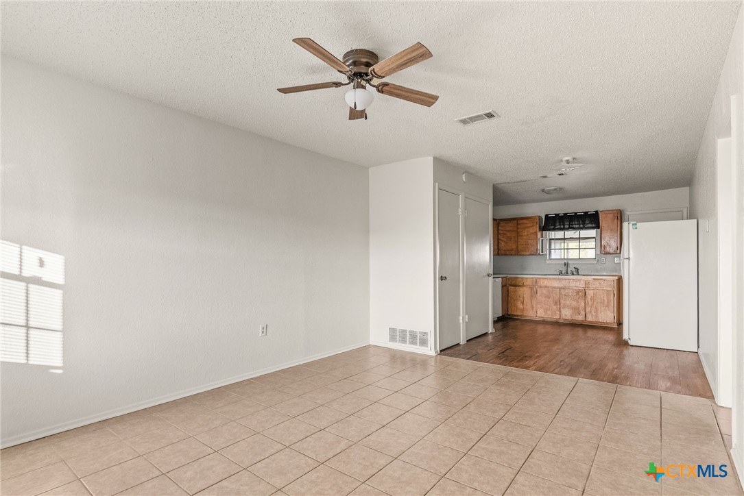 505 Northern Dove Lane B Property Photo 2