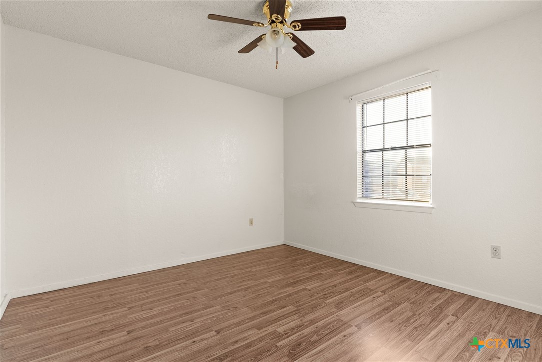 505 Northern Dove Lane B Property Photo 7
