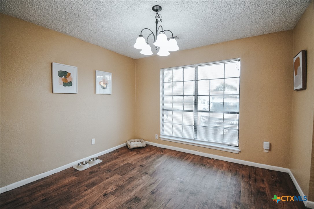 805 E Hiller Street Property Photo 10