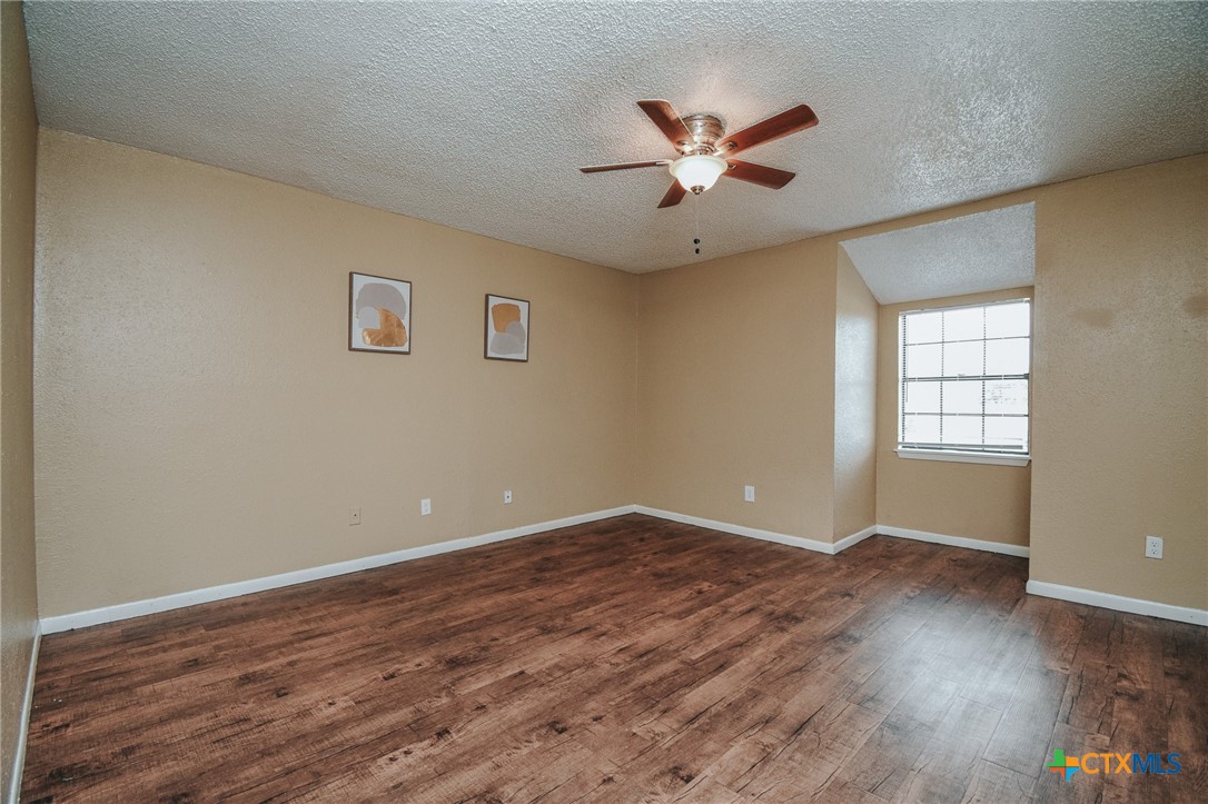 805 E Hiller Street Property Photo 21