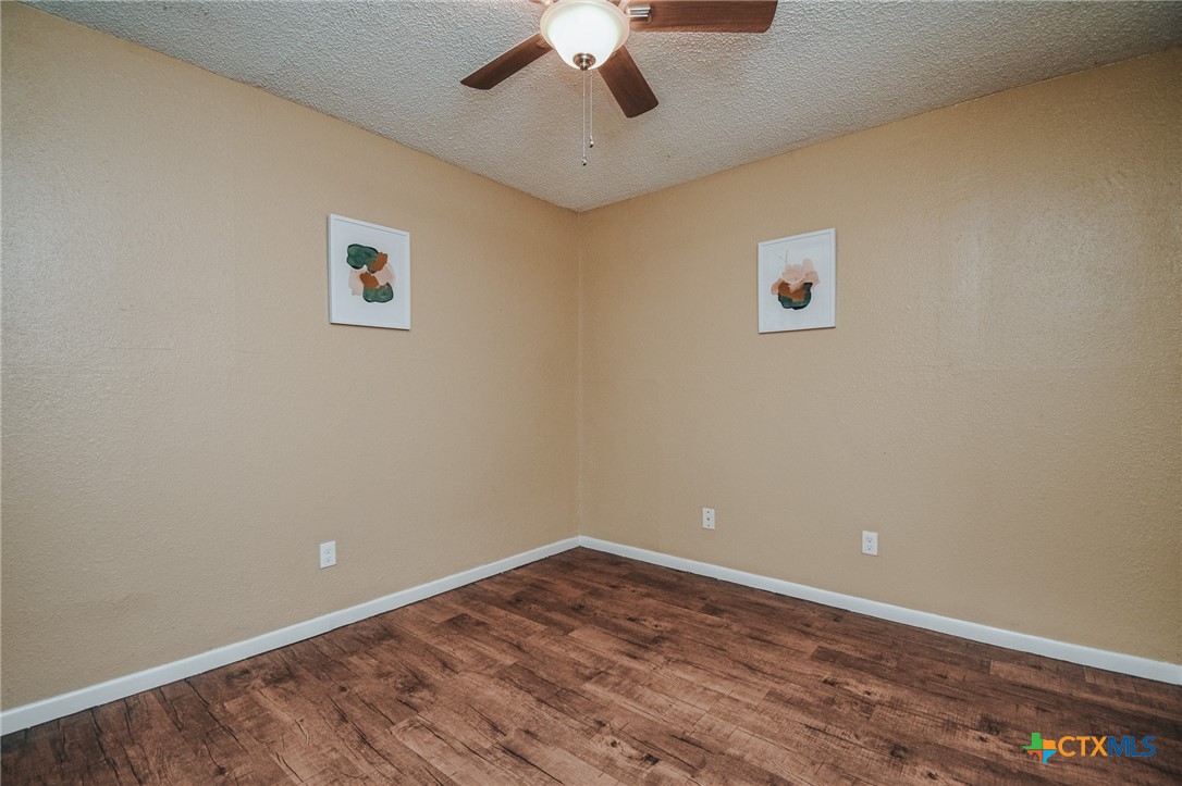 805 E Hiller Street Property Photo 23