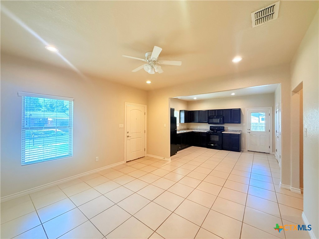2311 Lincoln Street Property Photo 6