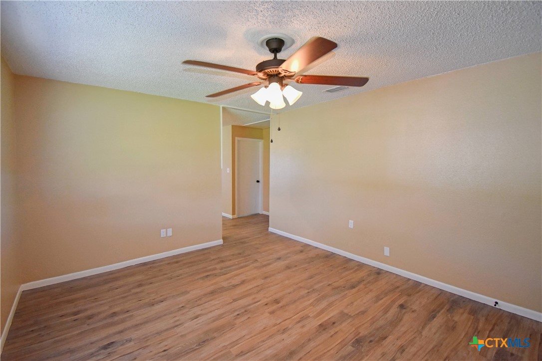 2206 Lova Drive Property Photo 8