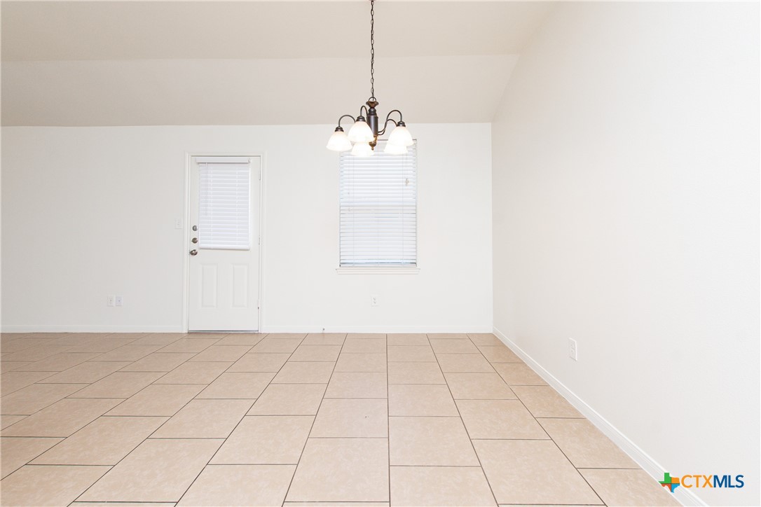4602 Cambridge Drive A Property Photo 5
