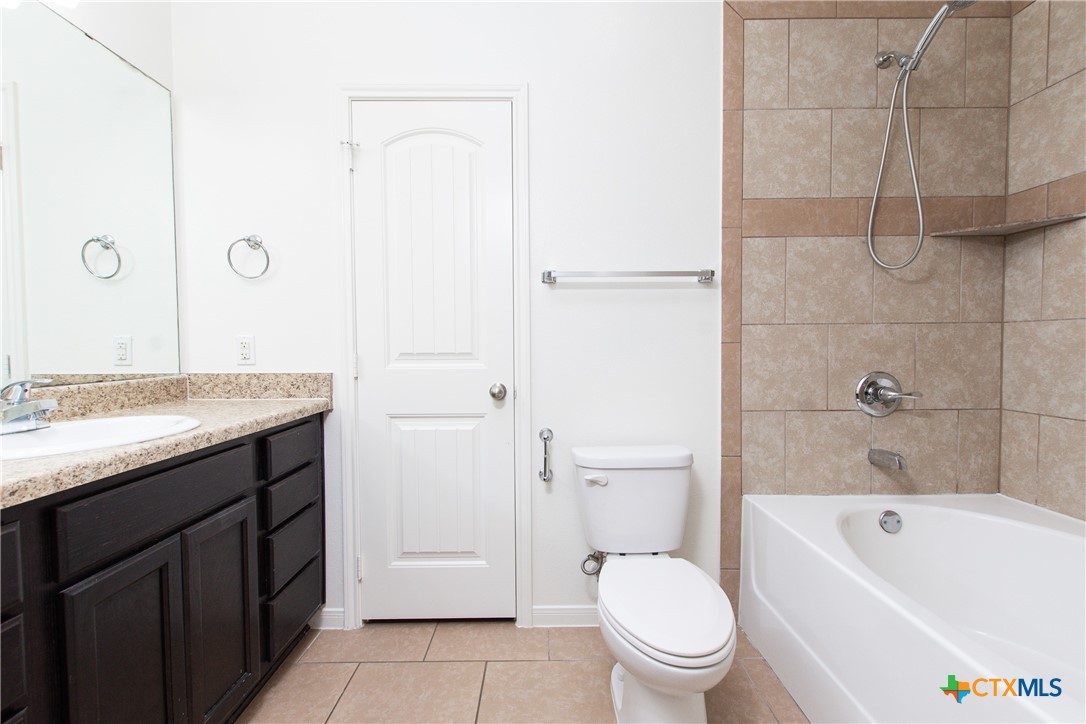 4602 Cambridge Drive A Property Photo 9