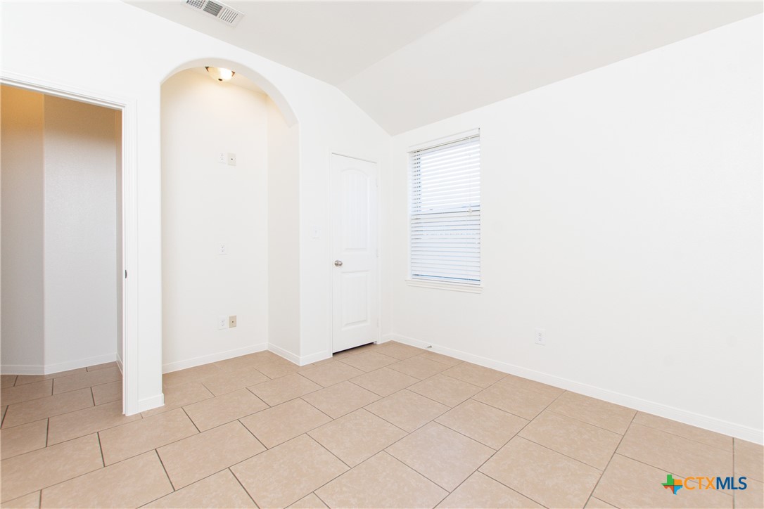 4602 Cambridge Drive A Property Photo 12