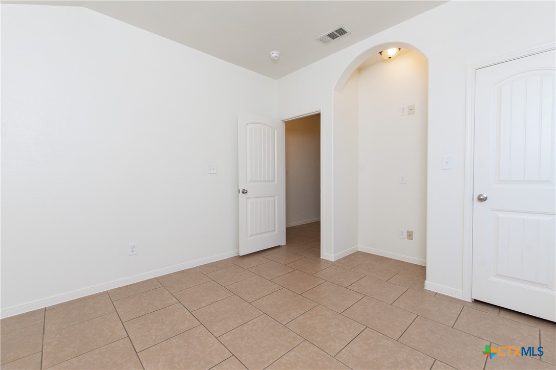 4602 Cambridge Drive A Property Photo 15