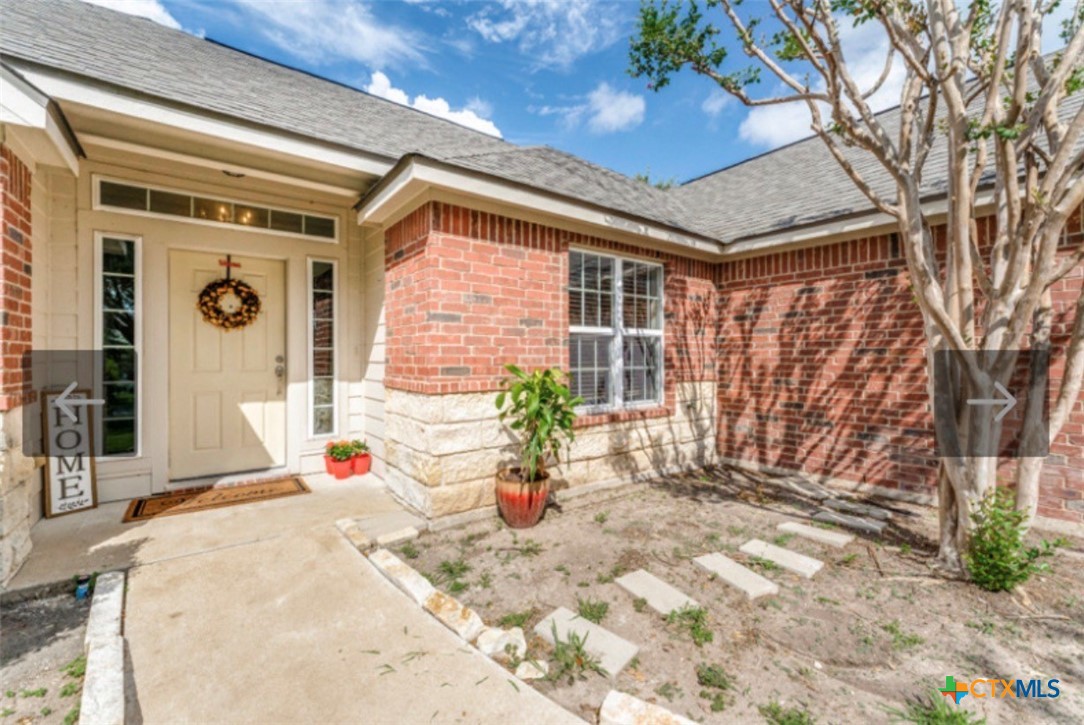 5704 Meadow Wood Drive Property Photo 1