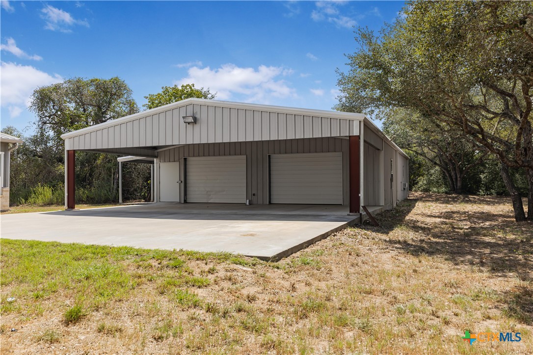 489 County Road 383 Property Photo 44
