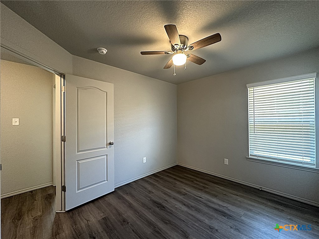 1610 Risen Star Lane B Property Photo 12