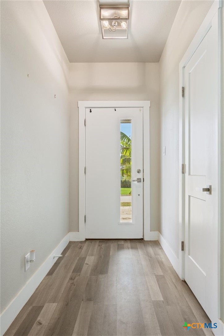 2139 Blackhawk Loop Property Photo 5