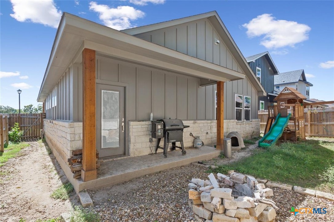 2139 Blackhawk Loop Property Photo 24