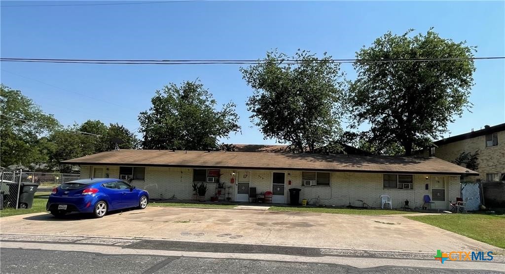 608 Harbour Avenue Property Photo 1