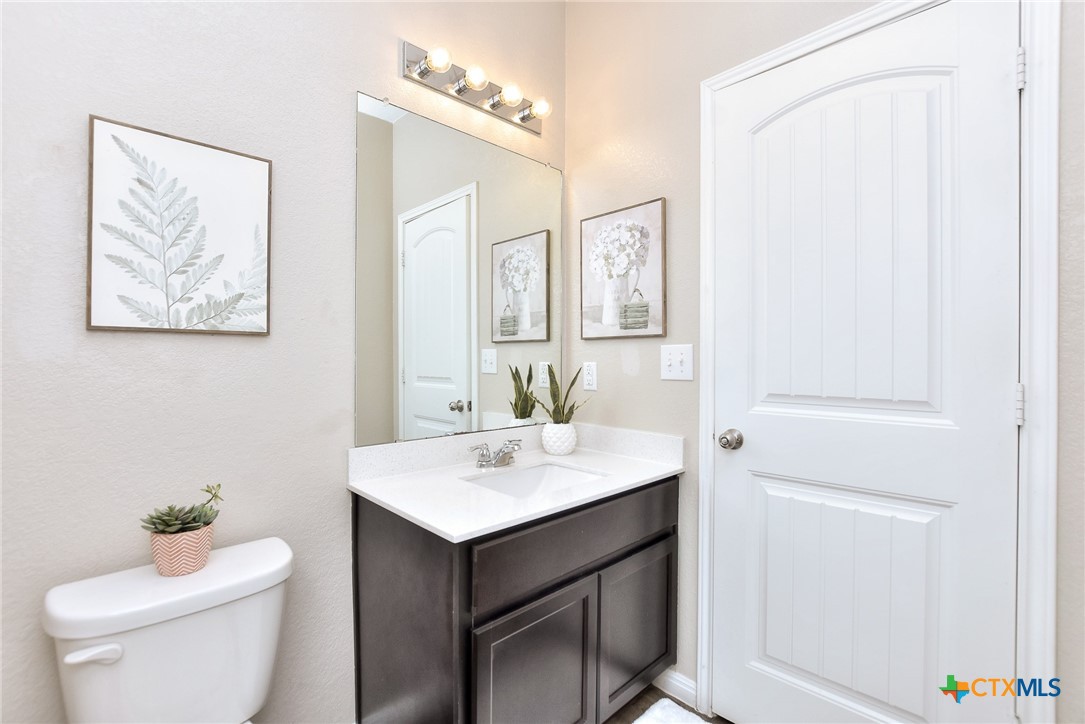 627786 Property Photo 8