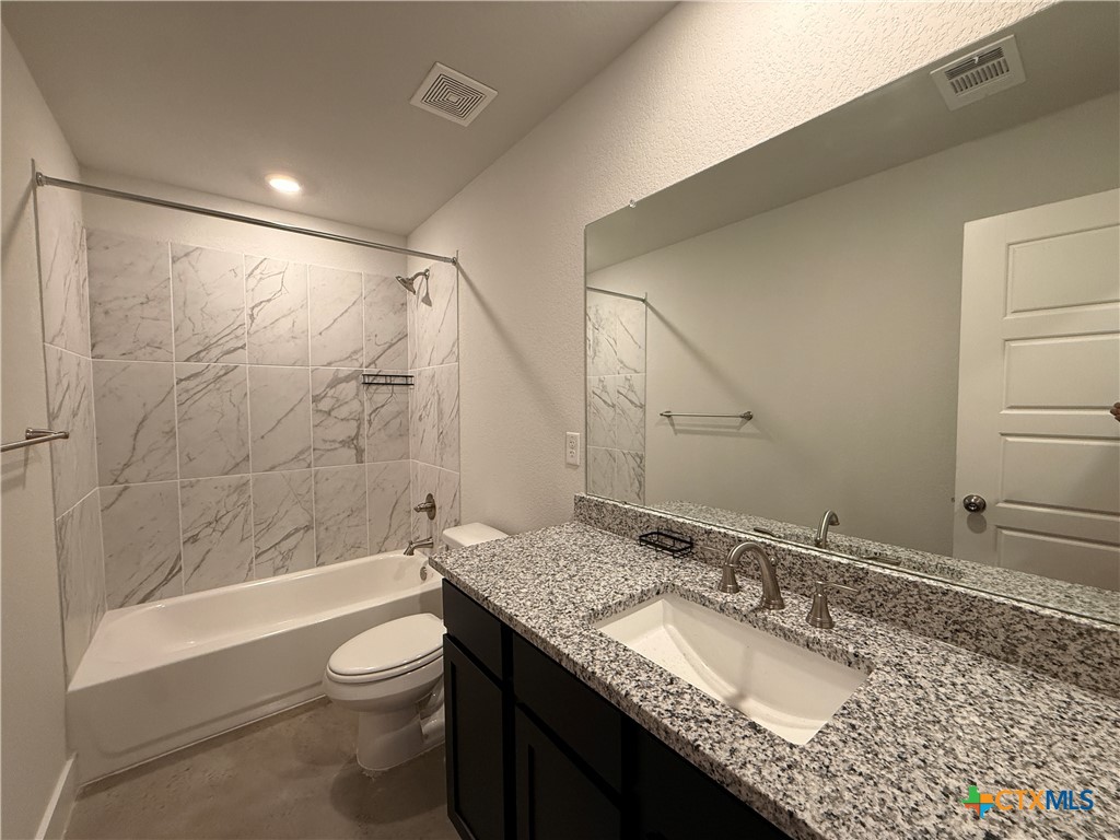 1055 Lexington Drive Property Photo 10