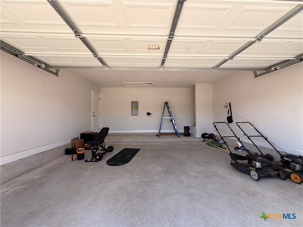 1055 Lexington Drive Property Photo 13