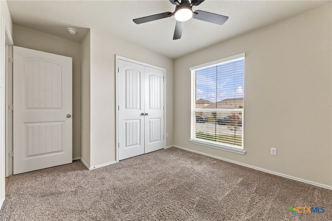 1005 Ibis Falls Loop Property Photo 10