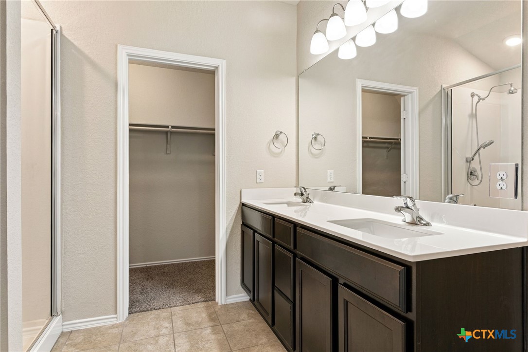 1005 Ibis Falls Loop Property Photo 30