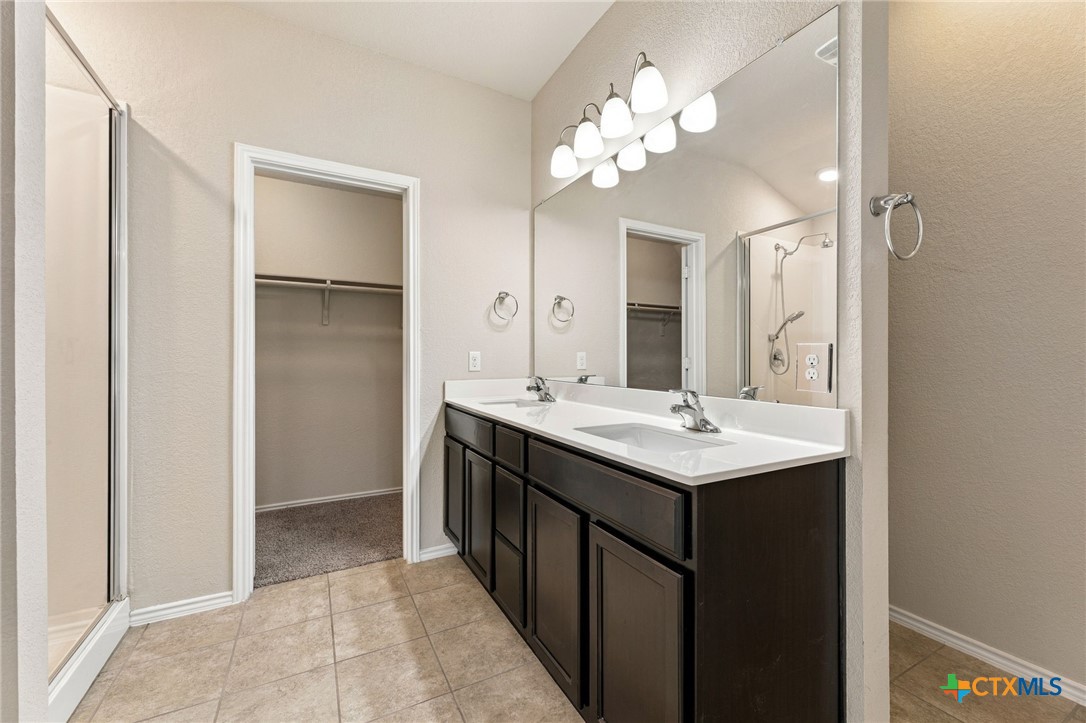 1005 Ibis Falls Loop Property Photo 31