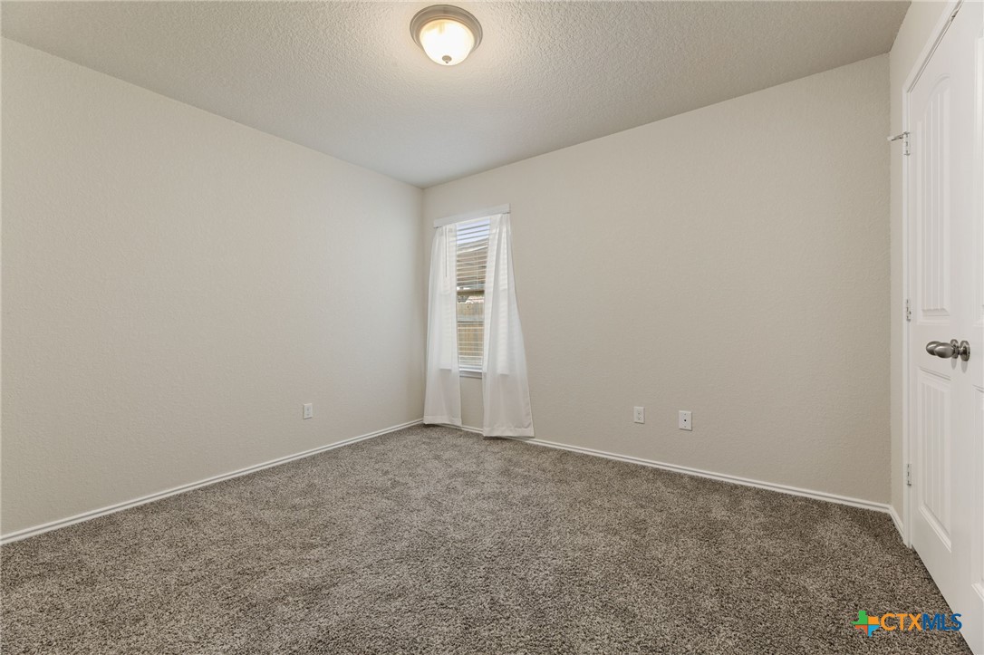 1005 Ibis Falls Loop Property Photo 36