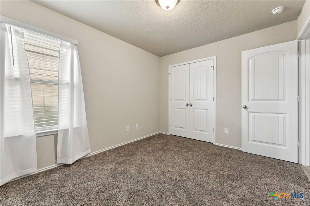 1005 Ibis Falls Loop Property Photo 37