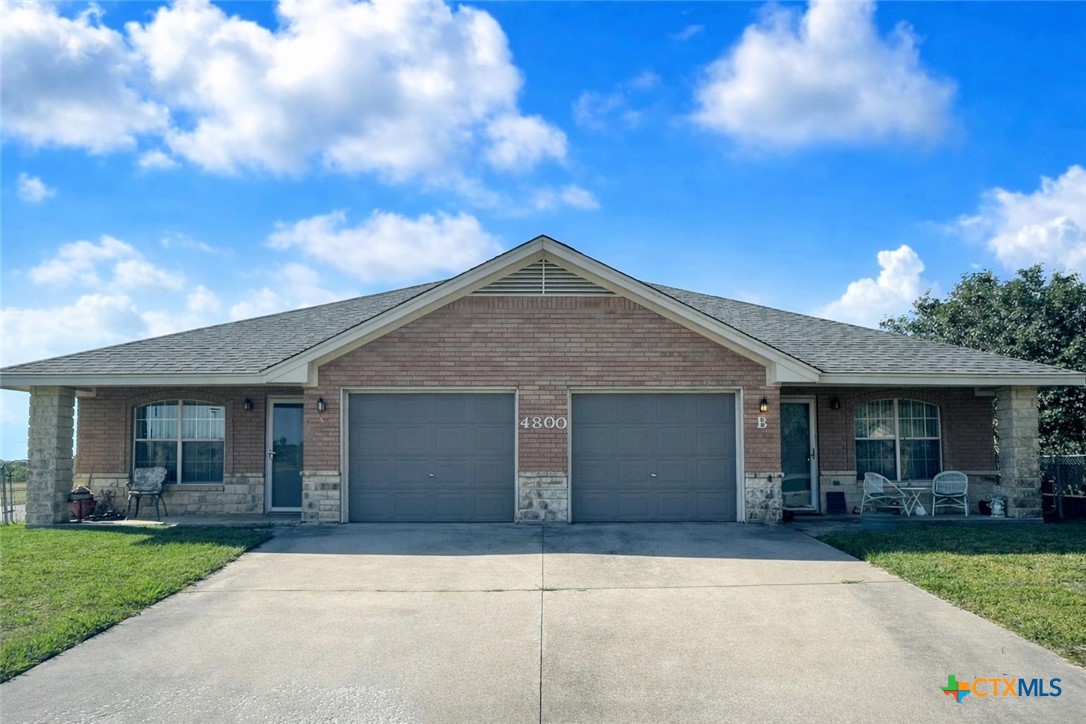 4800 John David Drive Property Photo 1