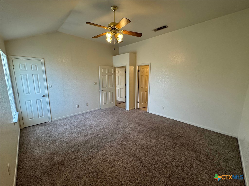 4800 John David Drive Property Photo 13