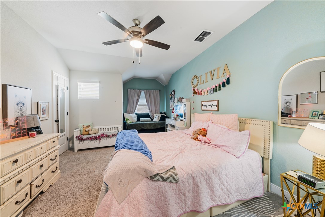 1051 Buffalo Grove Property Photo 10