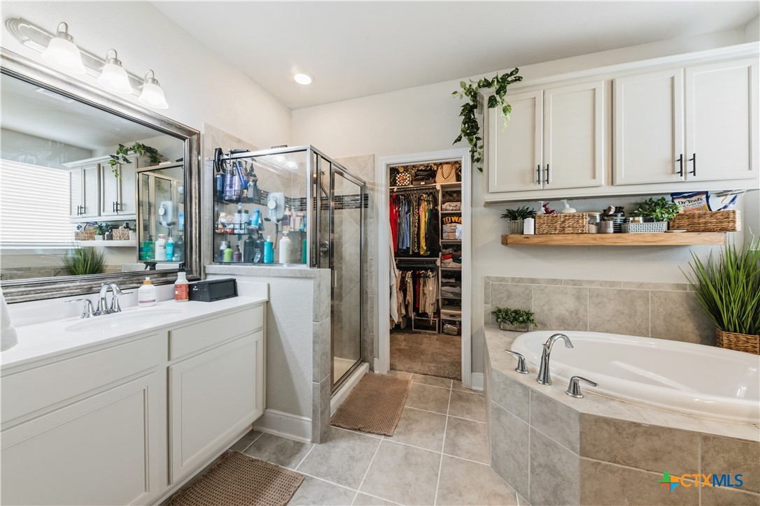 1051 Buffalo Grove Property Photo 17