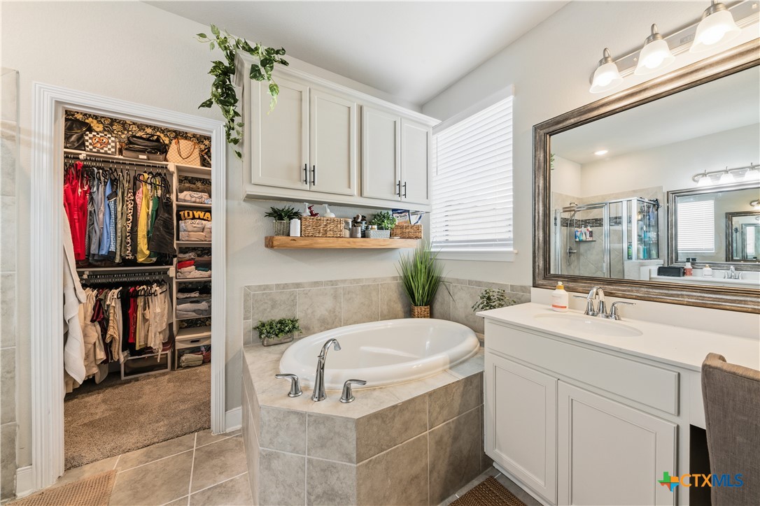 1051 Buffalo Grove Property Photo 18