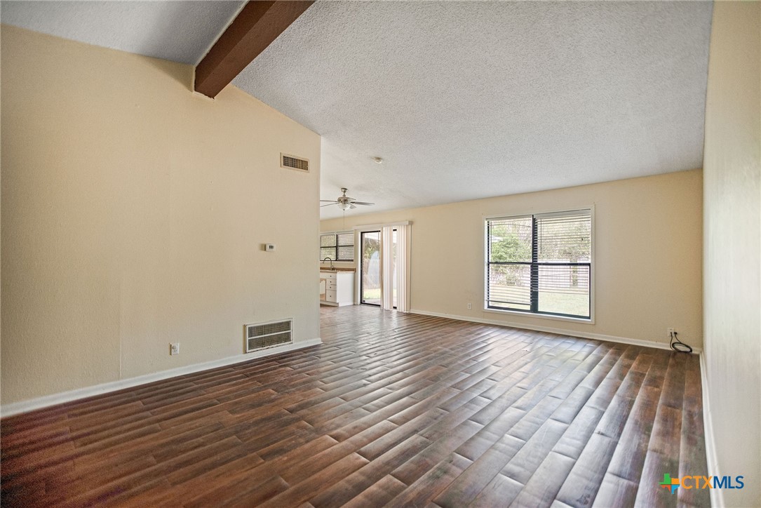 2107 Jackson Street Property Photo 7
