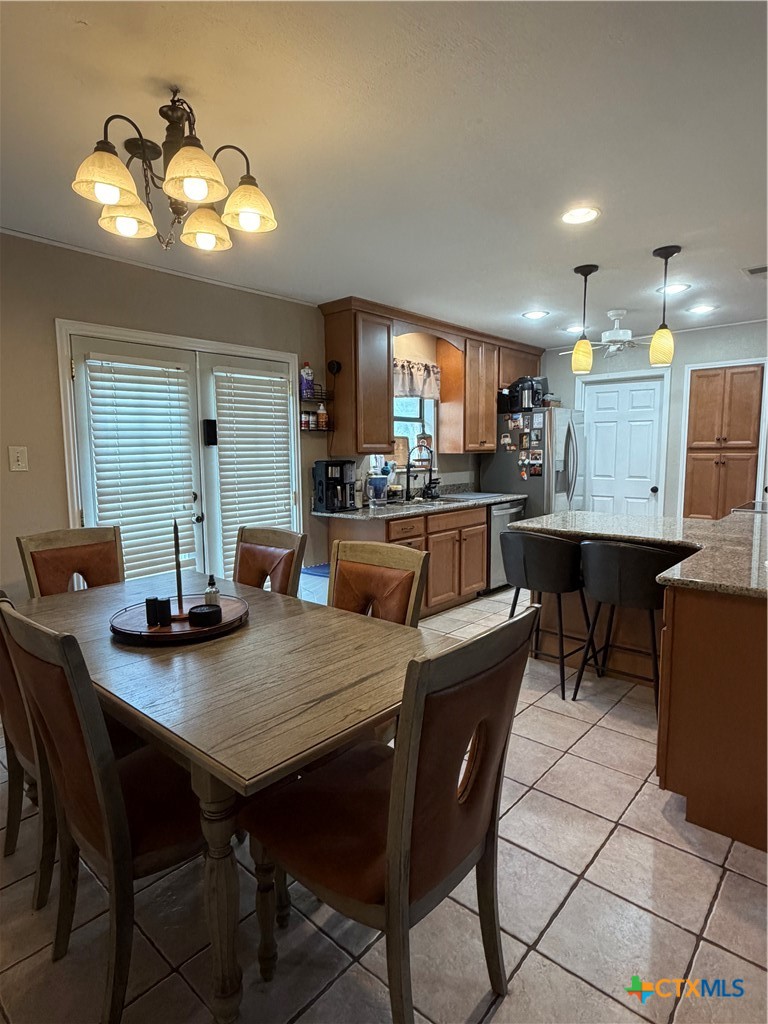 1677 Coletoville Rd E Property Photo 10