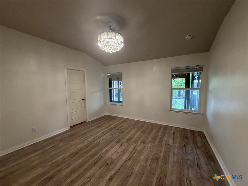 2293 Falcon Way Property Photo 13