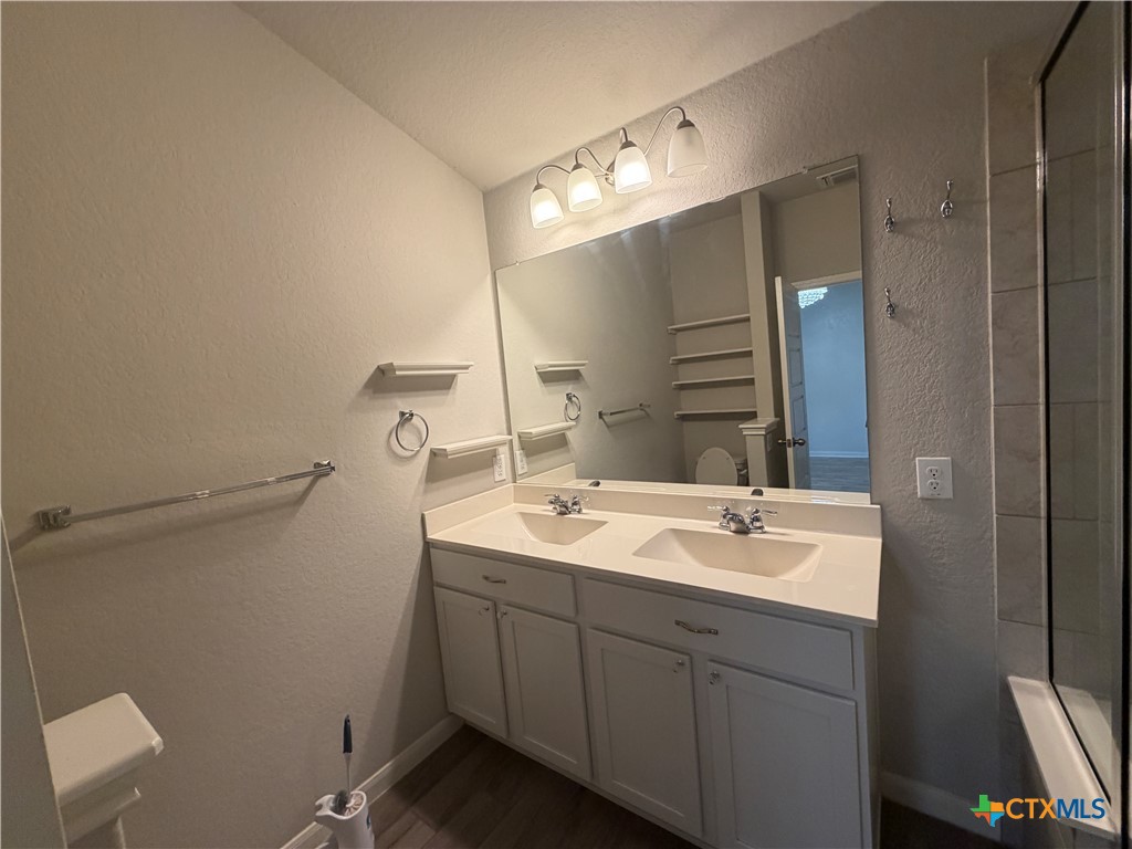 2293 Falcon Way Property Photo 15