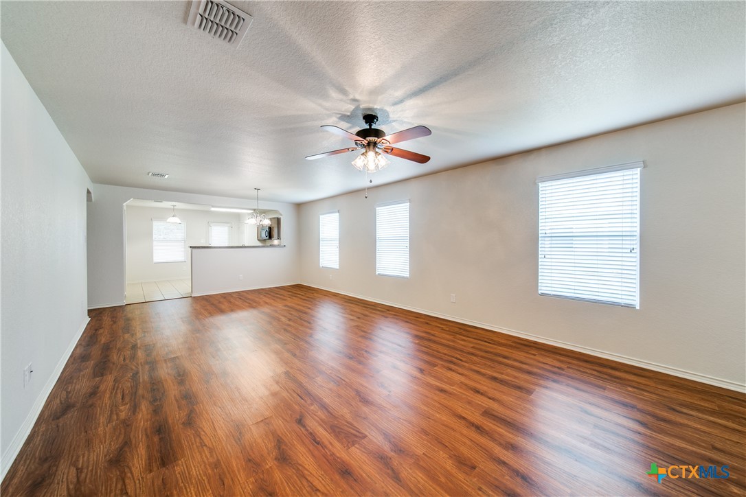 3608 Lazy Diamond Property Photo 4