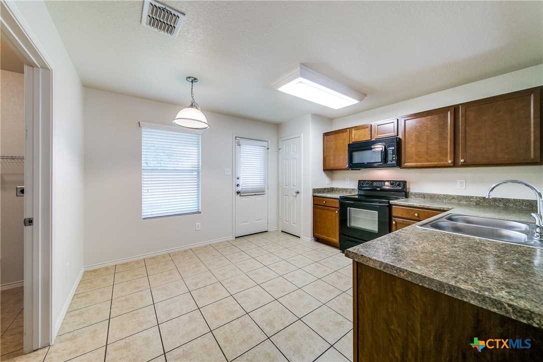 3608 Lazy Diamond Property Photo 5
