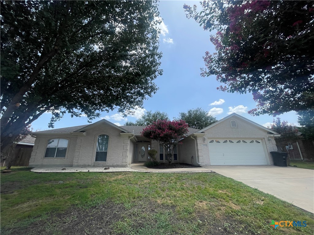 2204 Excel Drive Property Photo 1