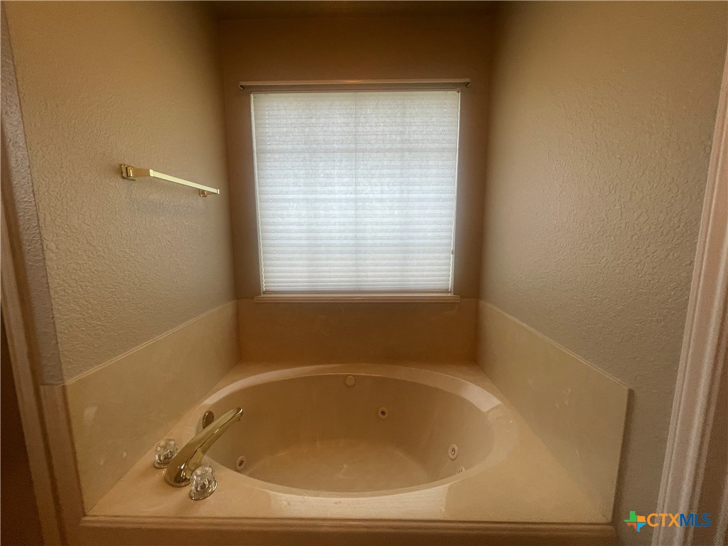 2204 Excel Drive Property Photo 32