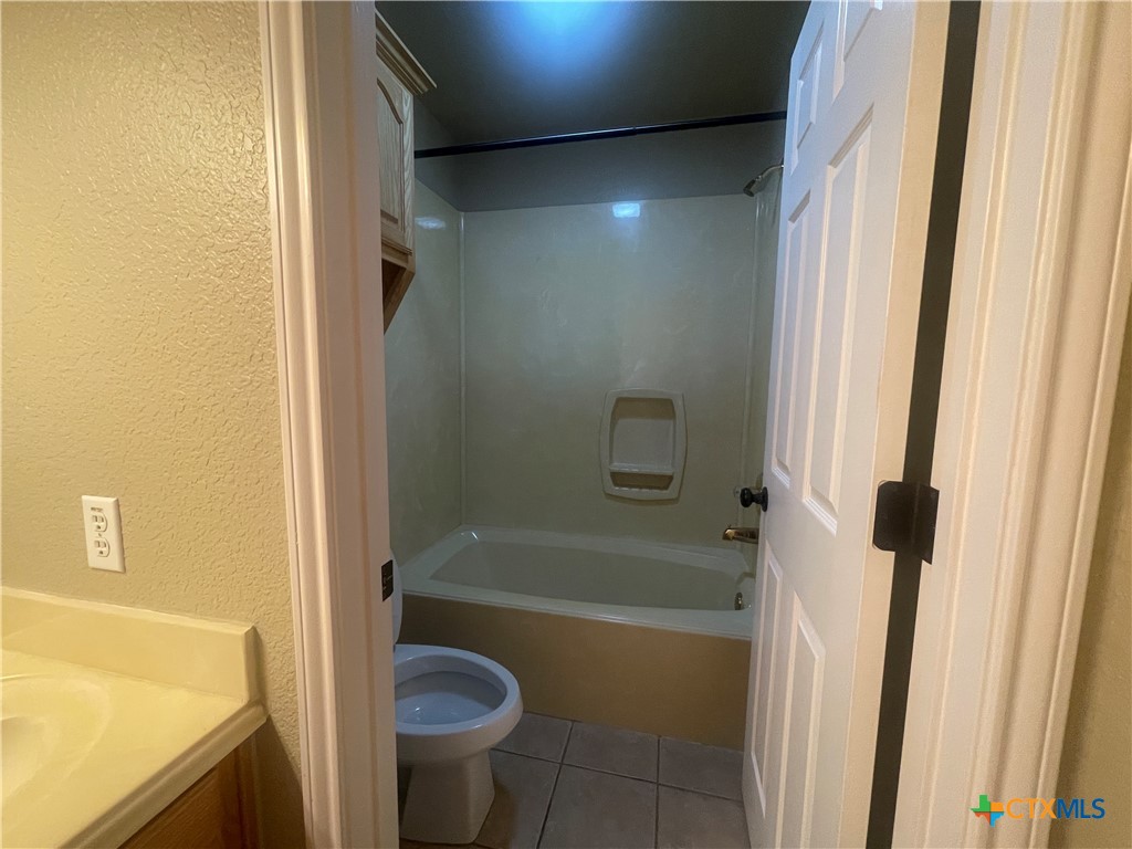2204 Excel Drive Property Photo 39