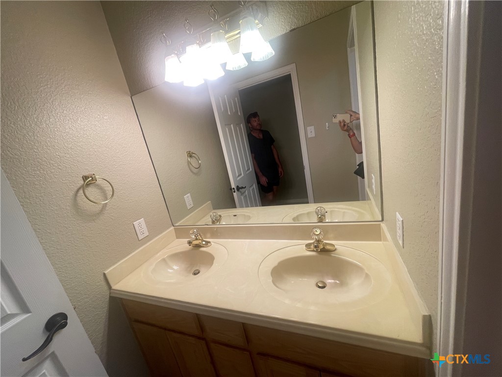 2204 Excel Drive Property Photo 40