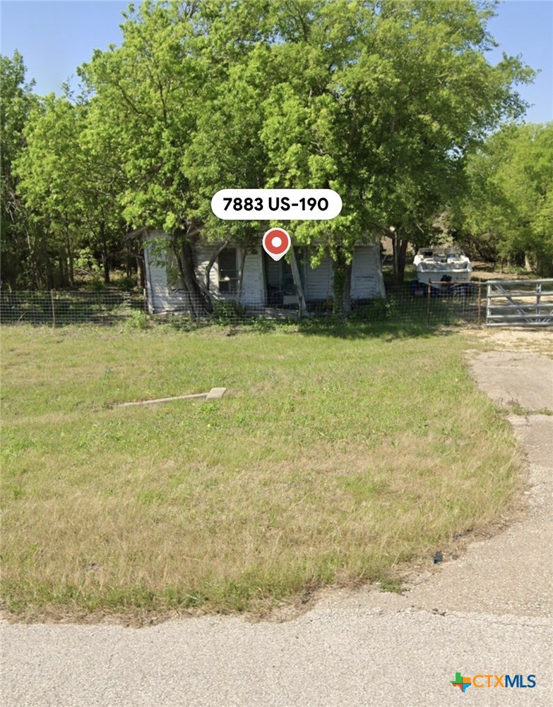 7883 E Us Highway 190 Property Photo 1