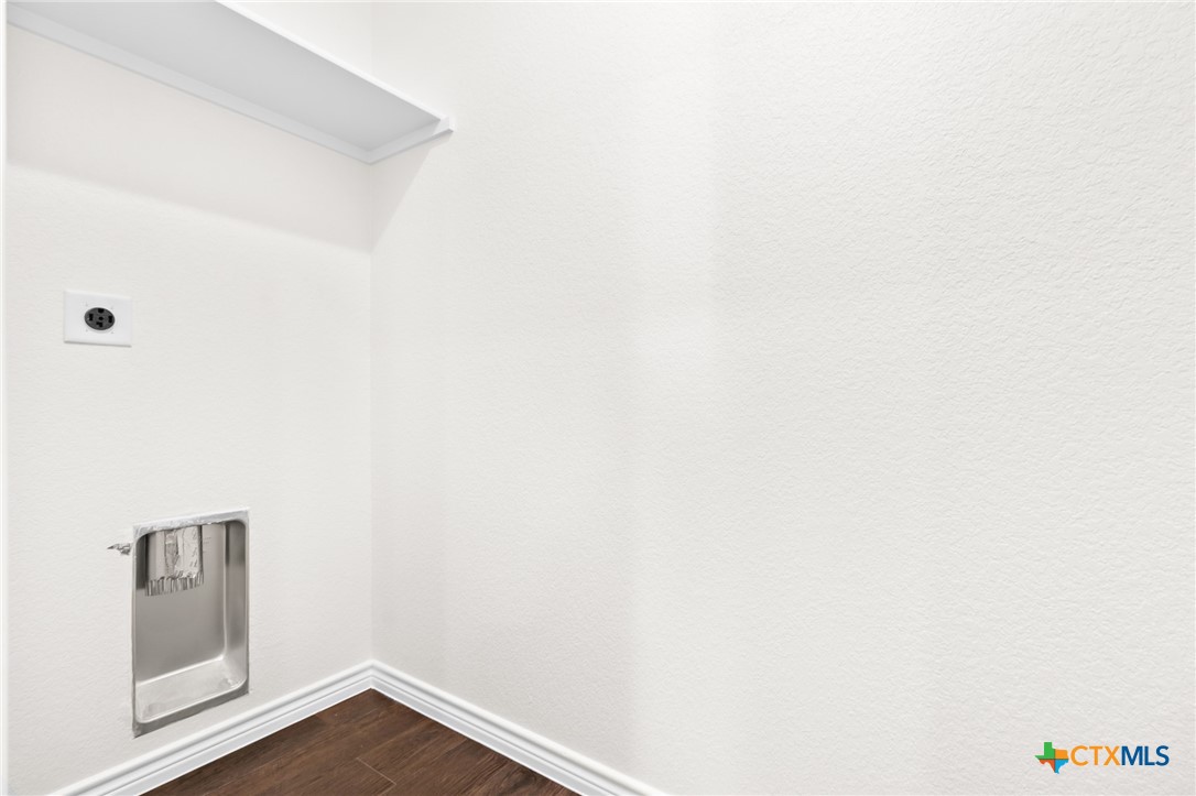 5003 Rose Garden Loop Property Photo 11