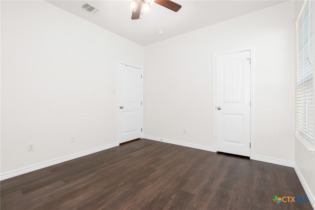 5003 Rose Garden Loop Property Photo 14