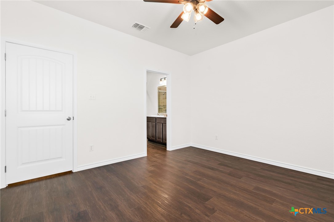 5003 Rose Garden Loop Property Photo 18