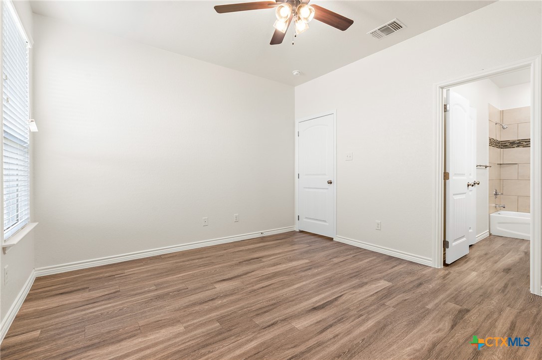 4907 Rose Garden Loop Property Photo 17