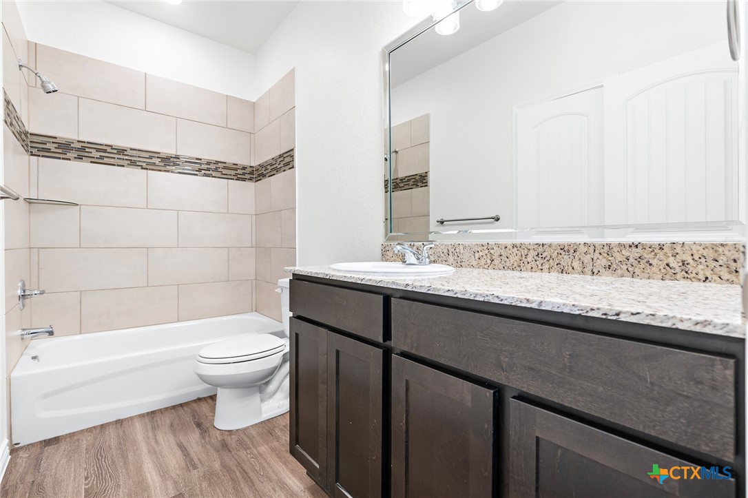 4907 Rose Garden Loop Property Photo 18