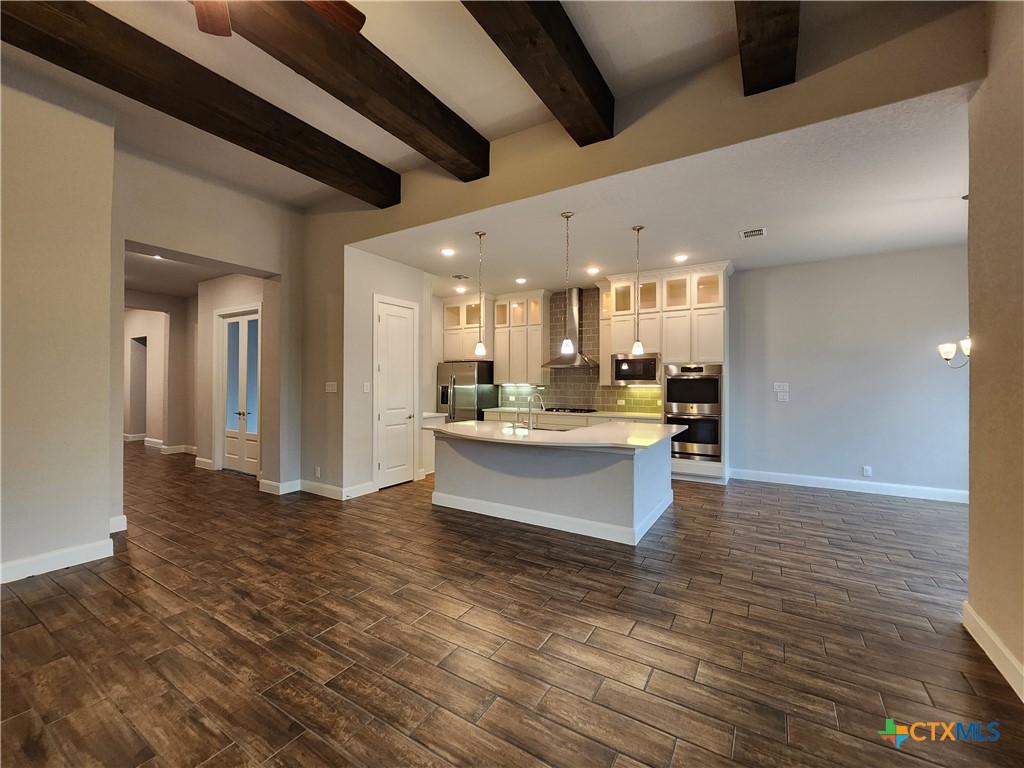 969 Carriage Loop Property Photo 6