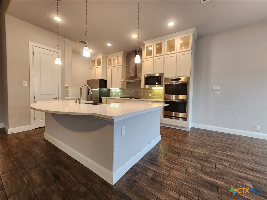 969 Carriage Loop Property Photo 10