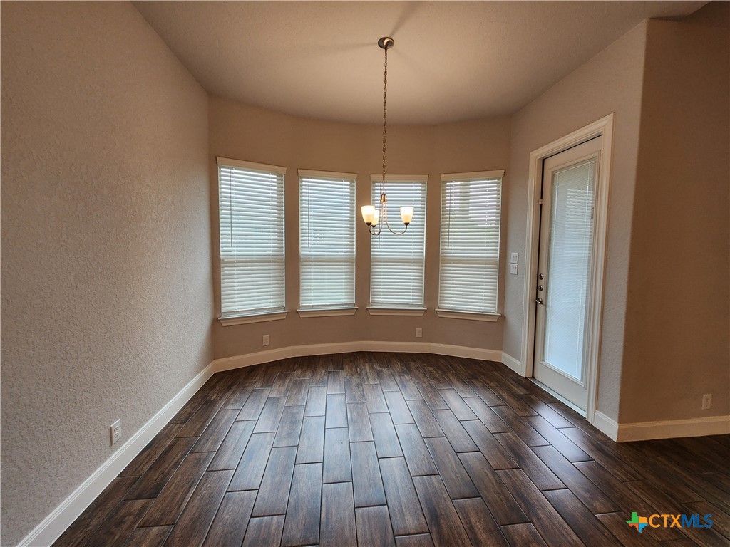 969 Carriage Loop Property Photo 14